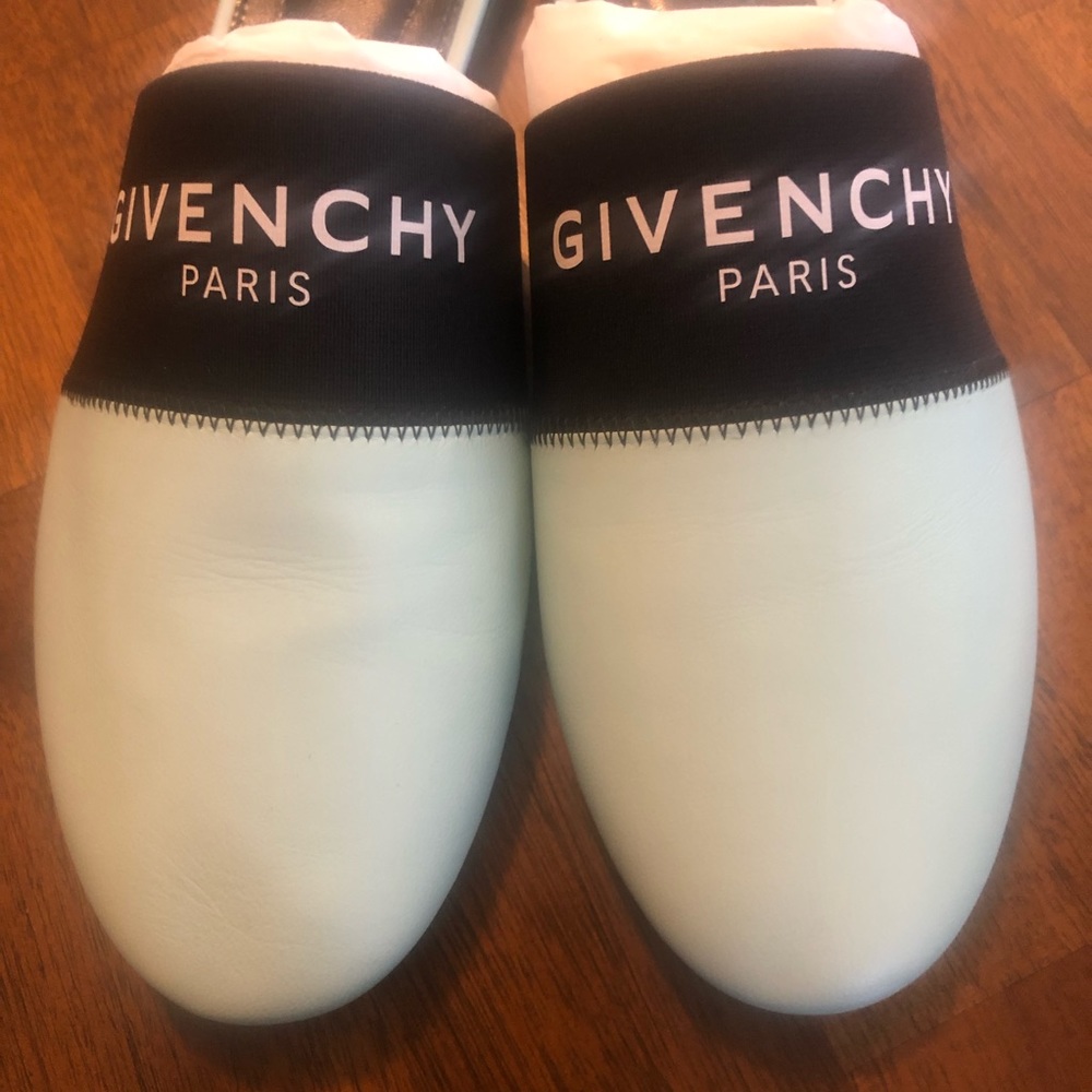 NIB $550 GIVENCHY Bedford Logo Mule in Aqua Marine- Size 37! - Picture 2 of 9